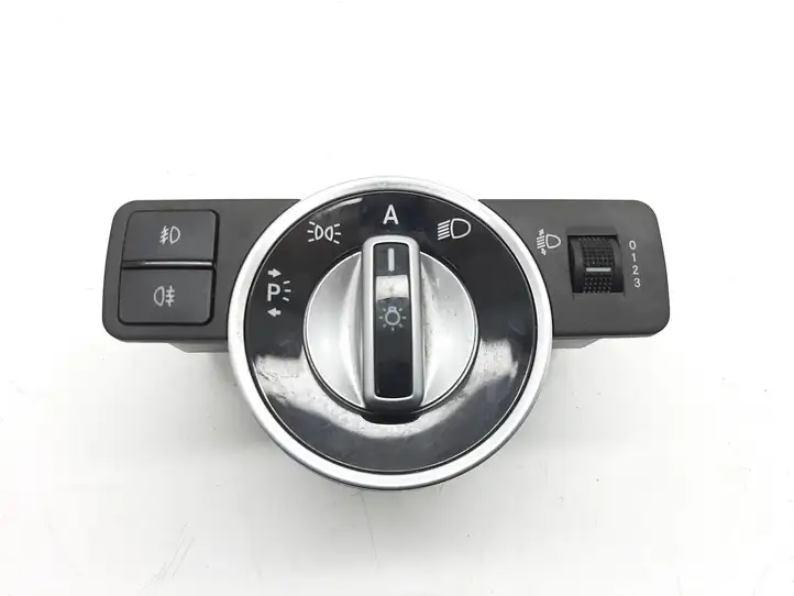 Mercedes-Benz C W204 (2007 - 2014) A2049058002 Включатель фонарей — фото 1
