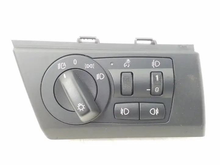 BMW X3 E83 (2003 - 2010) 3420282 Включатель фонарей — фото 1