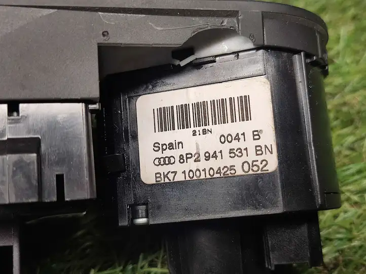 Audi A3/S3 8P (2008 - 2013) 8P2941531BN Включатель фонарей — фото 1