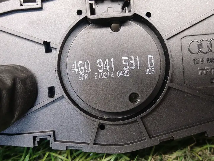 Audi A6 C7 (2011 - 2014) 4G0941531D Включатель фонарей — фото 3