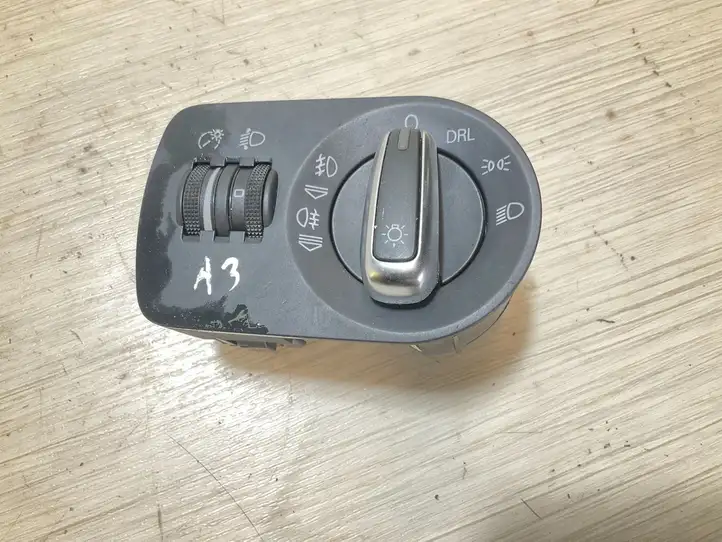 Audi A3/S3 8P (2008 - 2013) 8P2941531AE Включатель фонарей — фото 1