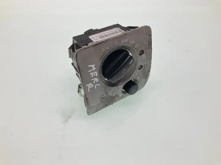 Mercedes-Benz R W251 (2005 - 2013) A2515452604 Включатель фонарей — фото 1