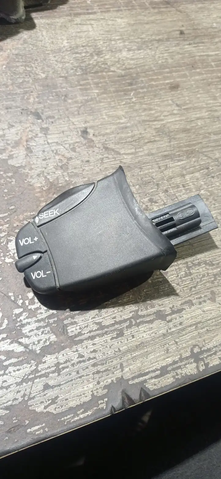 Ford Mondeo Mk III (2000 - 2007) 98AB14K147AC Мултифункционный включатель управления / ручка — фото 1