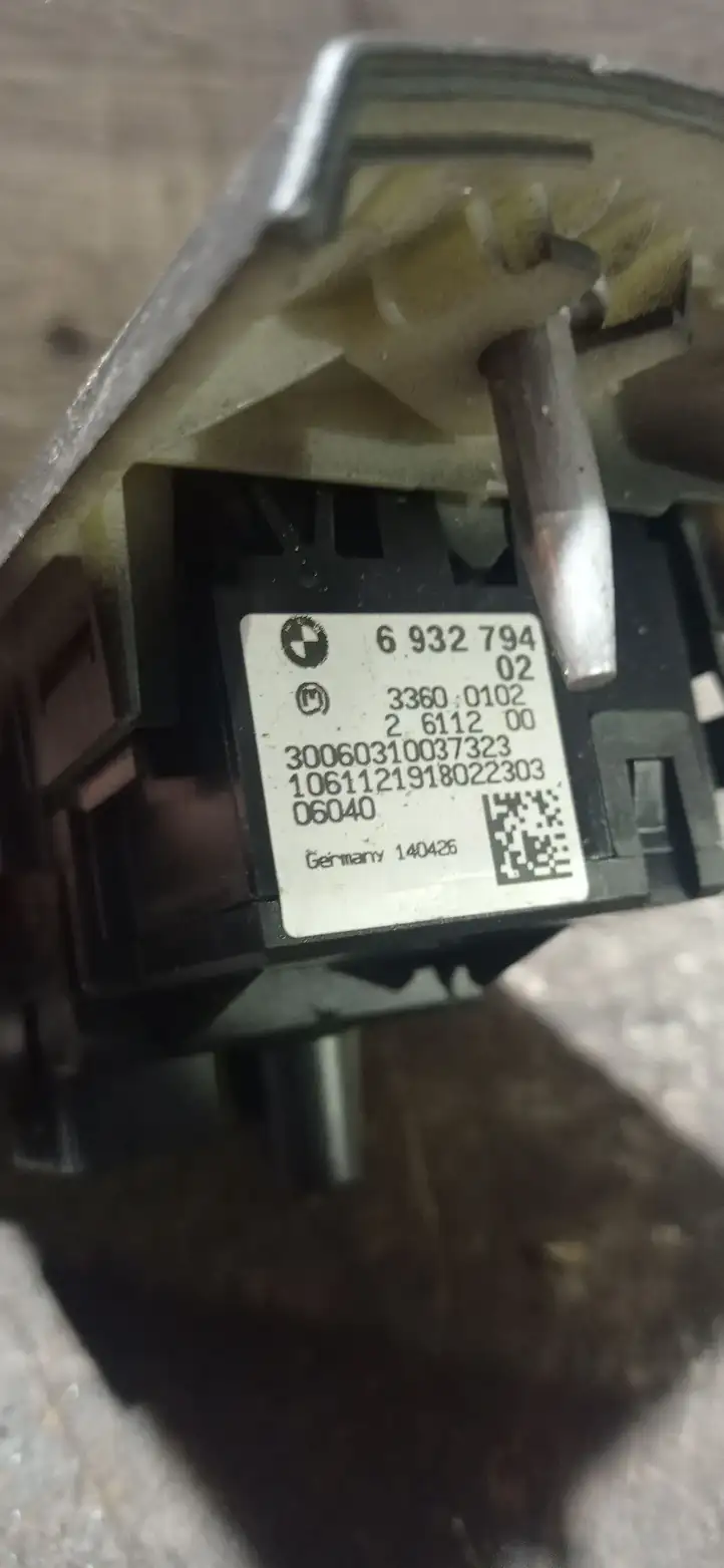 BMW 3 E90 E91 (2005 - 2012) 6932794 Включатель фонарей — фото 2