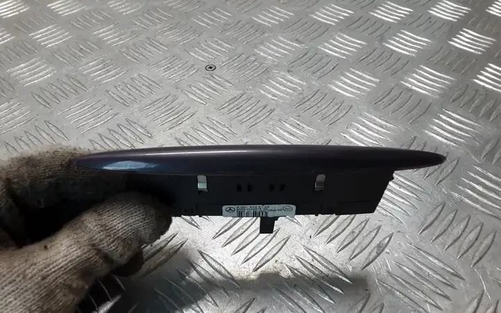 Mercedes-Benz R W251 (2005 - 2013)  A0015423723 Экран сенсорного экрана парковки PDC