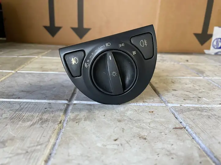 Saab 9-3 Ver1 (1998 - 2005)  12786135 Включатель фонарей