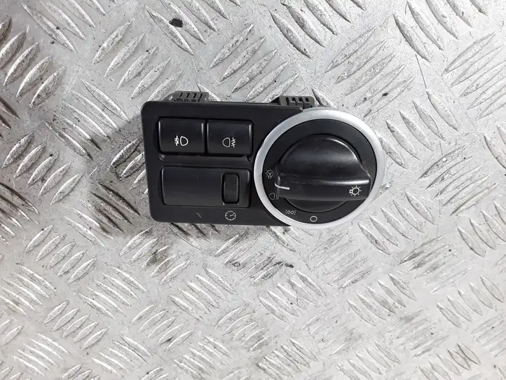 Land Rover Range Rover L322 (2009 - 2012) YUD501380PUY Включатель фонарей — фото 6