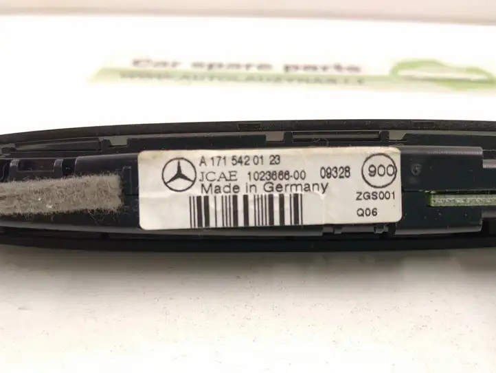 Mercedes-Benz ML W164 (2005 - 2011) Экран парктроника PDC — фото 4