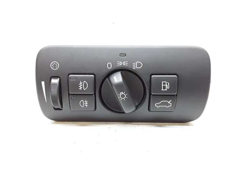 Volvo V70 (2007 - 2013) 30739414 Включатель фонарей — фото 1