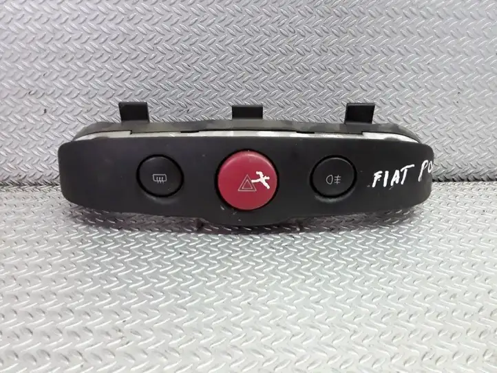 Fiat Punto (188) (1999 - 2010) Включатель аварийных фонарей — фото 1