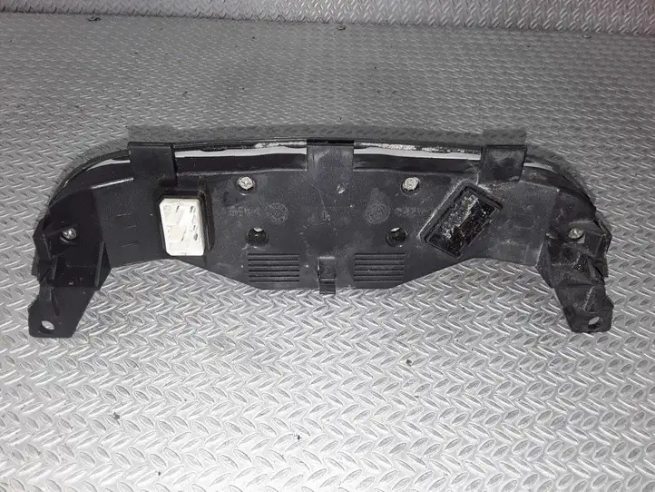 Fiat Punto (188) (1999 - 2010) Включатель аварийных фонарей — фото 2