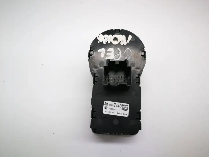 Opel Mokka (2012 - 2016) 95297440 Включатель фонарей — фото 2