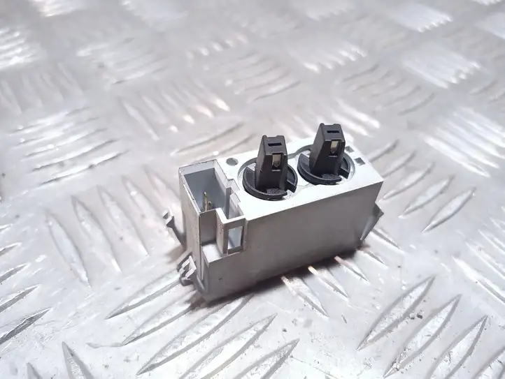 Renault Scenic I (1996 - 2003) 7700839798C Другие включатели / ручки/ переключатели — фото 3
