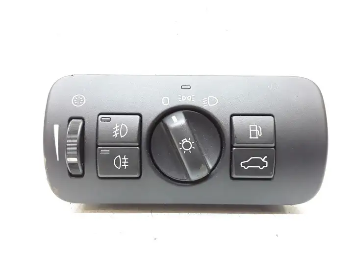 Volvo V70 (2007 - 2013) 30739414 Включатель фонарей — фото 1