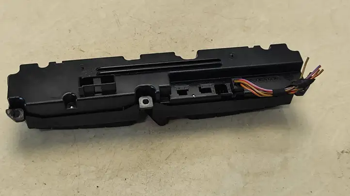 Mercedes-Benz C W203 (2000 - 2007) 2038214758 Другие включатели / ручки/ переключатели — фото 2