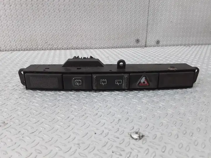 Chrysler Voyager (2001 - 2004) 04685925AA Включатель аварийных фонарей — фото 1