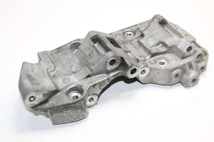 BMW X1 E84 (2009 - 2015)  850686305 Кронштейн генератора