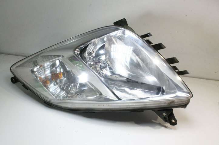Toyota Prius (NHW20) (2003 - 2009)   Передняя фара