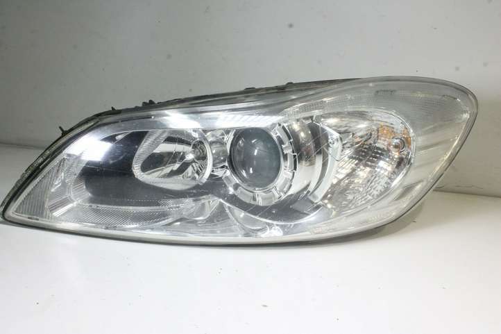 Volvo C70 (2009 - 2013)  31214805 Передняя фара