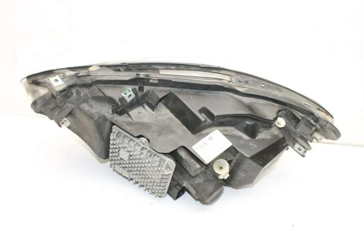 BMW 1 F20 F21 (2011 - 2019)  7214790 Передняя фара