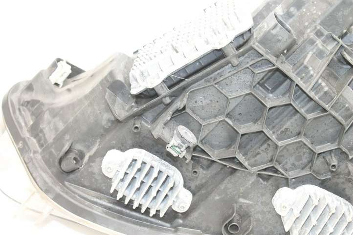 BMW 1 F20 F21 (2011 - 2019)  7214790 Передняя фара