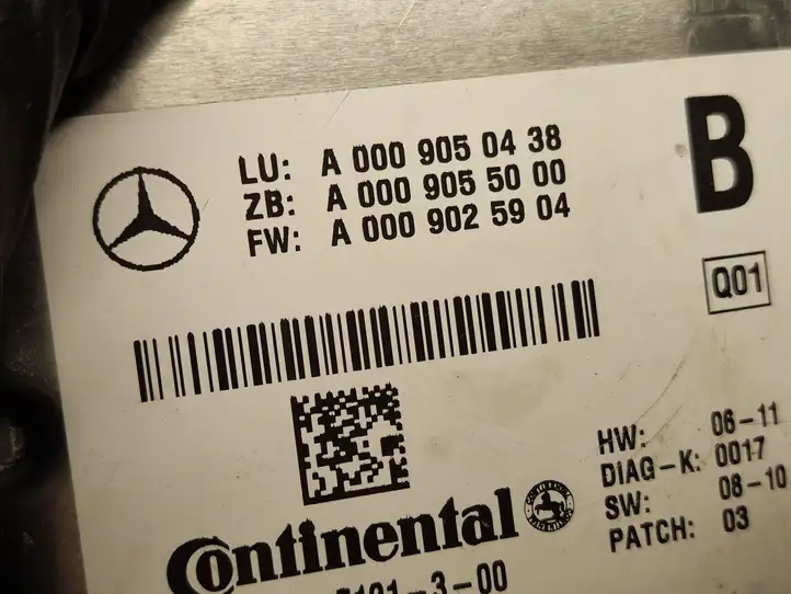 Mercedes-Benz C W204 (2007 - 2014) A0009050438 Камера в лобовом стекле — фото 4