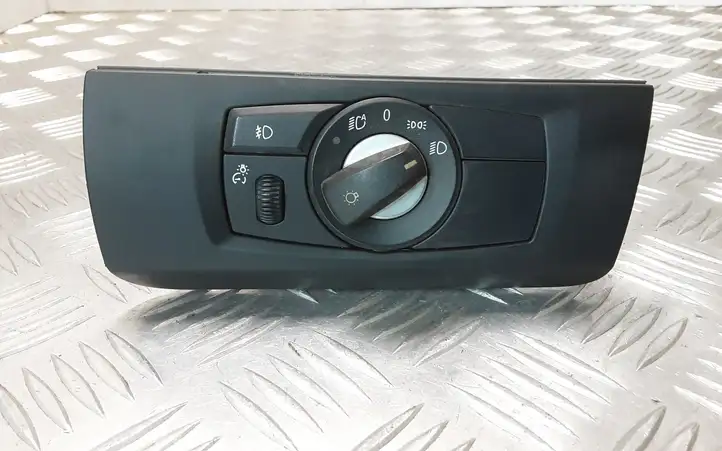 BMW X5 E70 (2006 - 2013) 9134728 Включатель фонарей — фото 1