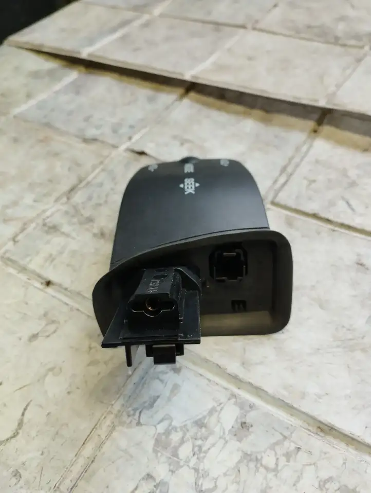 Ford Focus (2005 - 2008) 758709 Включатель регулировки звука — фото 2