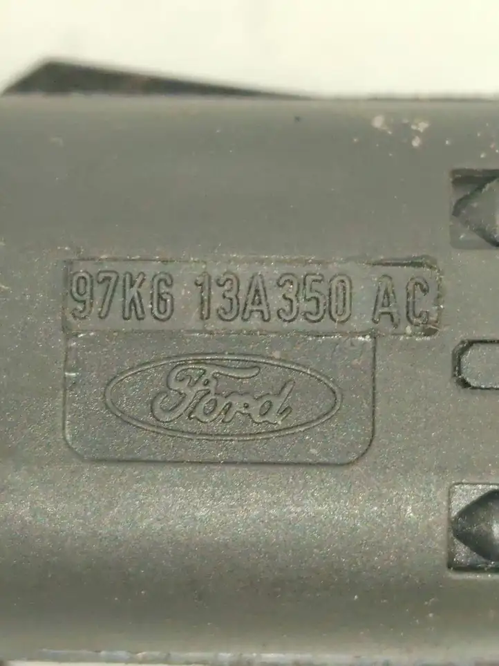 Ford Transit (2000 - 2006) 97KG13A350AC Включатель аварийных фонарей — фото 4