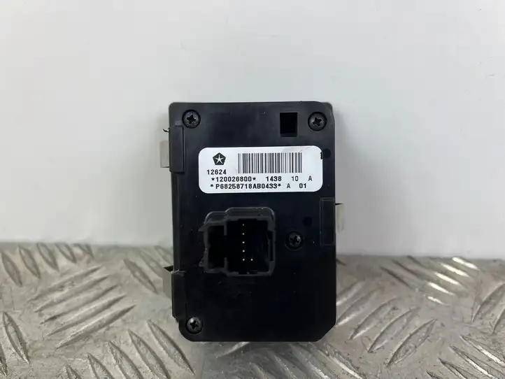 Jeep Grand Cherokee (2010 - 2021) P68258718AB0433 Включатель фонарей — фото 4