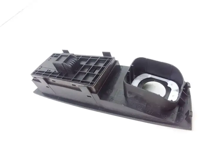 Audi A1 (2010 - 2014) 8X0959851 Кнопка стеклоподъемников — фото 2