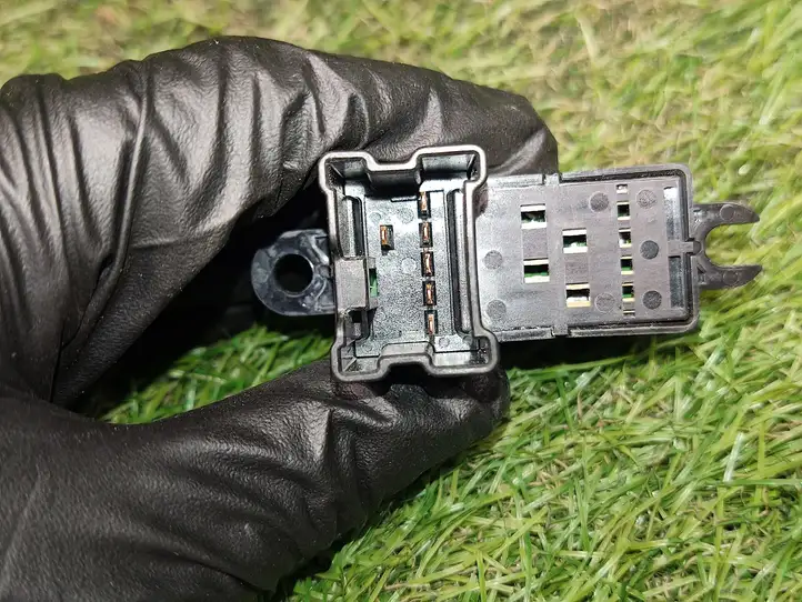 Nissan Pathfinder R52 (2013 - 2016) 254113TA3A Кнопка стеклоподъемников — фото 3