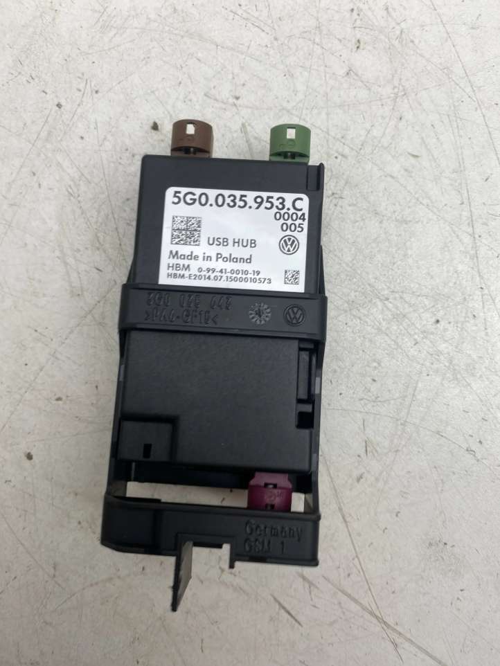 5G0035953C Volkswagen PASSAT B8 USB valdymo blokas