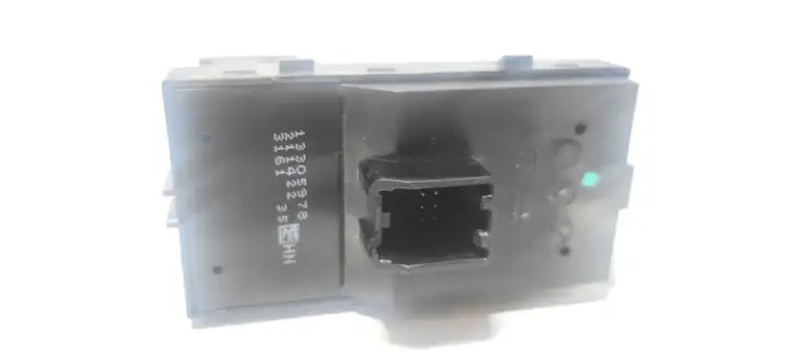 Opel Astra J (2009 - 2012) 13305978 Кнопка стеклоподъемников — фото 3
