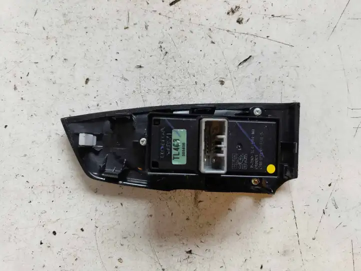 Honda CR-V (2012 - 2016) 35780 Кнопка стеклоподъемников — фото 2