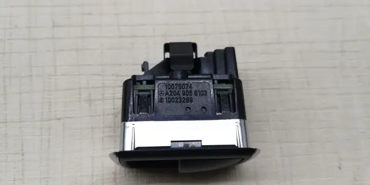 Mercedes-Benz E W212 (2009 - 2016) A2049058102 Блок кнопок стеклоподъемников — фото 2