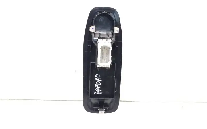 Peugeot 208 (2012 - 2015) 96751118ZD Кнопка стеклоподъемников — фото 3
