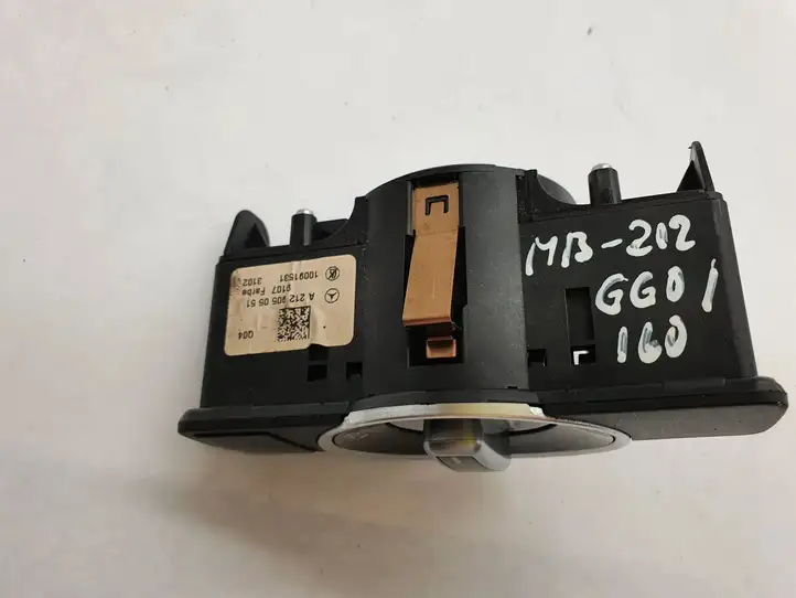 Mercedes-Benz E W212 (2009 - 2016) A2129050551 Включатель фонарей — фото 3