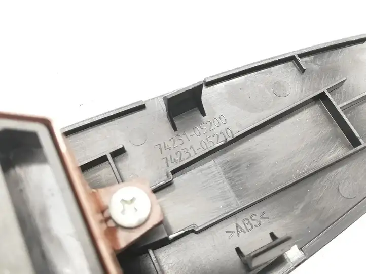 Toyota Auris E180 (2012 - 2018) 7423105200 Кнопка стеклоподъемников — фото 3