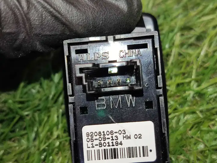 BMW 3 F30 F35 F31 (2012 - 2018) 9208106 Блок кнопок стеклоподъемников — фото 4