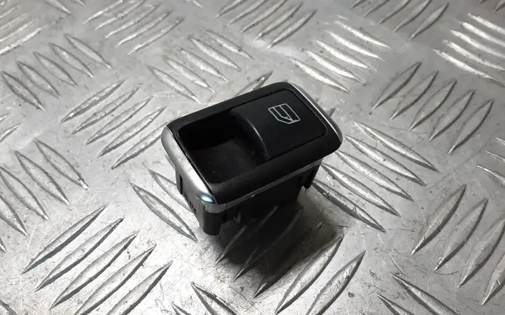 Mercedes-Benz C W204 (2007 - 2014) A2049058202 Блок кнопок стеклоподъемников — фото 1