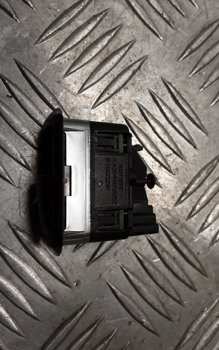 Mercedes-Benz C W204 (2007 - 2014) A2049058202 Блок кнопок стеклоподъемников — фото 4