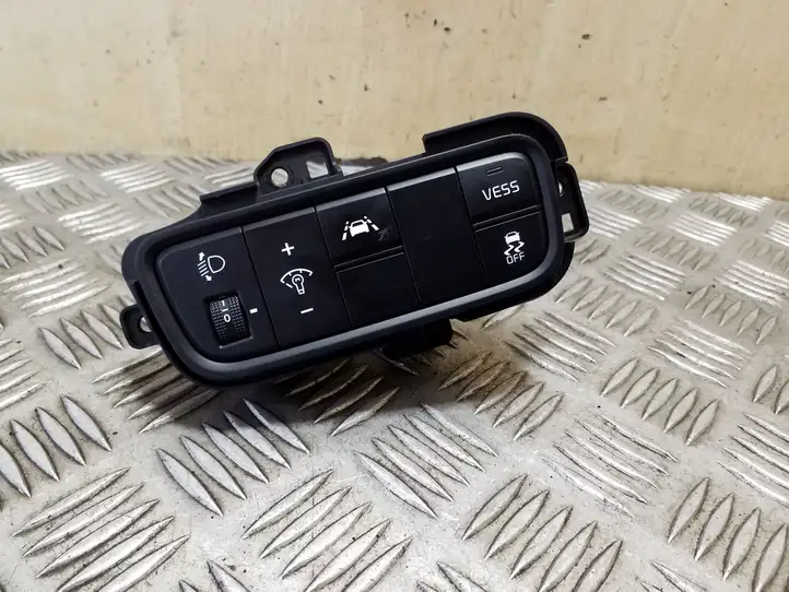 Kia Soul (2019 - ) 93700J2110WK Другие включатели / ручки/ переключатели — фото 1