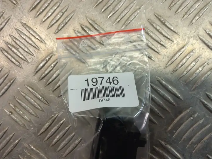 BMW X3 F25 (2010 - 2017) 9208106 Блок кнопок стеклоподъемников — фото 2