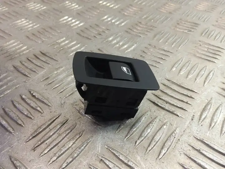 BMW X3 F25 (2010 - 2017) 9208106 Кнопка стеклоподъемников — фото 3
