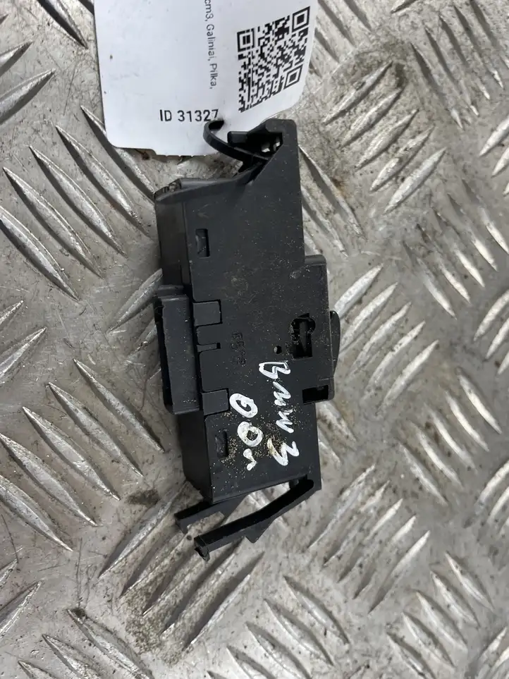 BMW 3 E46 (1998 - 2005) 61318381510 Кнопка стеклоподъемников — фото 4