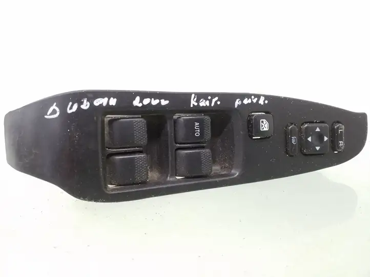 Subaru Outback (1998 - 2003) 83071AE020 Кнопка стеклоподъемников — фото 1
