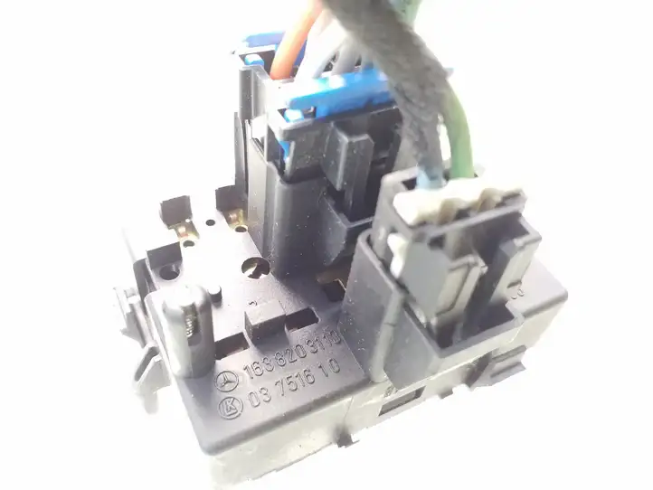Mercedes-Benz ML W163 (1997 - 2005)  1638203110 Кнопка стеклоподъемников