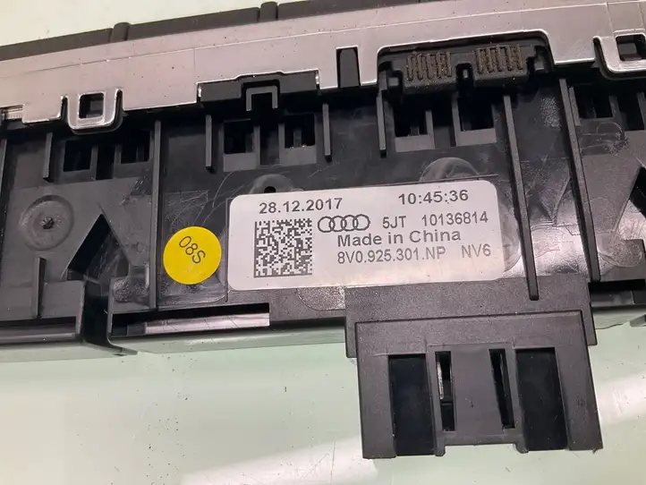 Audi A3/S3 8V (2016 - 2020) 8V0925301NP Другие включатели / ручки/ переключатели — фото 2