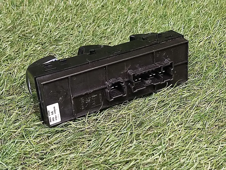 Nissan Altima (2013 - 2015) 254013TA4A Блок кнопок стеклоподъемников — фото 4